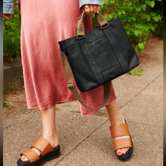 FEED Small Black Work Bag - Picture 7 of 10